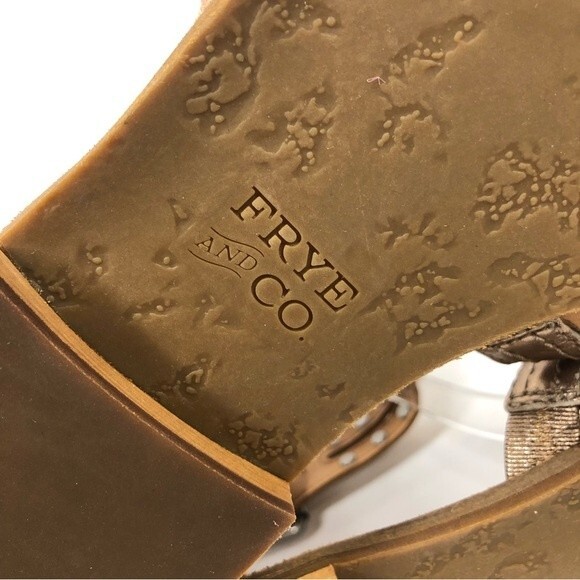 Frye and Co Leather Mixed Strap Stud Evie Sandals Flats 8.5 - Picture 9 of 9